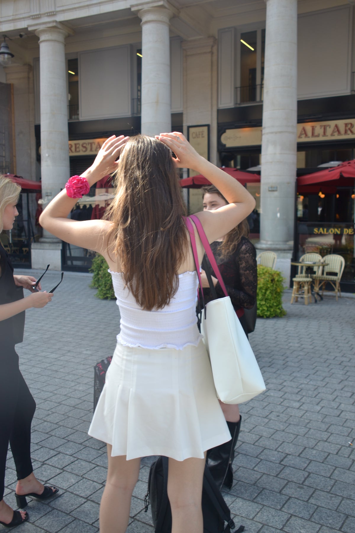 FASHION WEEK